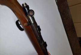 Bruno Rifle, .22LR Bruno bolt action rifle
2 x scope bases 