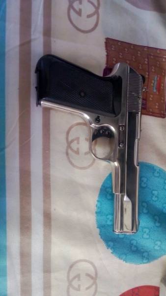 Norinco 213b 9mm para, Hi got norinco 213b very good condition hi polished chrome with two spare mags and extended 13round magazine standard magazine capacity 8+1 it's lady owned so did not shoot more than 15 rounds can courier to any gun shop in South Africa call 0746053770 or watsap 0825748592 