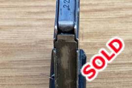 Anschutz 1420 .22LR Magazine , for 5 rounds , Anschutz 1420 .22LR Magazine , for 5 rounds
please see photos for condition ( a bit plastic came off on the bottom part, but magazine is still working.

Shipping with the courier guy (Pudo) R80 at buyers risk and expense
sold as is , no warranty, private sale
 