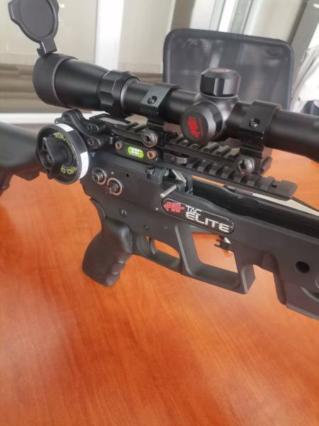 PSE TAC 15 ELITE Crossbow, PSE Tac 15 Elite crossbow in very good condition and hardly used. Comes with a Plano case and 6 brandnew arrows. Cost of everything was R30 000