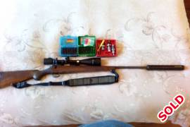 Sako 222, Sako 222 with silencer,bases and rings, 50 bullets, 50 shells and die set. No scope. Port Elizabeth .
very accurate and light. Excellent stalking rifle. Nice for impala springbuck blesbuck deer etc. 