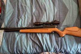 PCP Air rifle, PCP air rifle with 200 bar diving cylinder. Scope and two magazines 