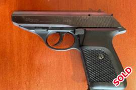 SIG SAUER P230 Semi Auto 9MM short, Excellent condition and comes with 2 magazines.
In original box. 
R7000 negotiable