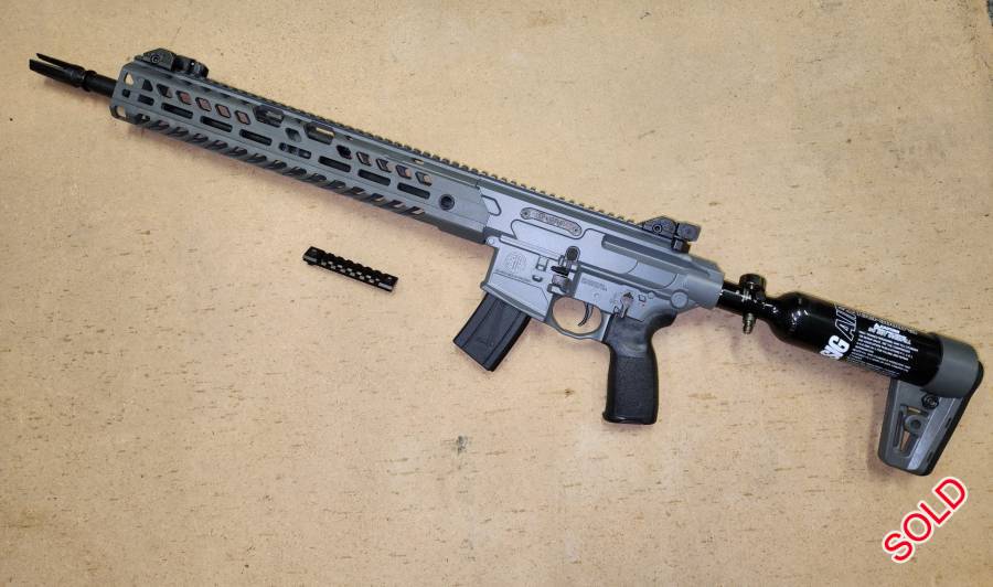 SIG MCX Virtus PCP Air Rifle, * 13CI 3000psi Refillable tank

* .22 Calibre Pellet

* 30 round RPM Rapid Pellet magazine

* Flip - up front and rear sights

* Pellets included
