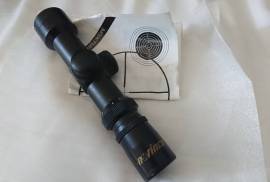 Mini scope NORINCO 2-6X !!, Extremely rare compact, VARIABLE, scope made in the factory of the well known Arms manufacturer NORINCO! Very clear and super robust, meant to use with AK-47s! Precise click adjustments. Unique solution for any firearm requiring a very compact, quality optic. This one does not exceed 7 inches! Standard duplex reticle. NEW!