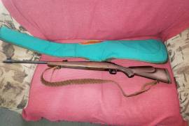 1973 Winchester mod k70 .308, Rifle is in good condition has seen very little use.
Make an offer