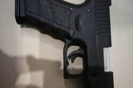 Ekol Gediz 9mm PAK , Hi. I'm selling my Ekol Gediz 9mm PAK blank pistol. Brand new. Looks and feels like a glock 17