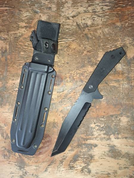 Mr, Buck Stryder 890 Tanto Knife 
In good condition sharpened but not used much.
in a good condition
Collectable knife