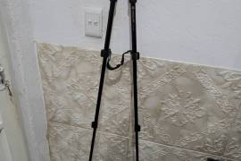 Shooting Stick Vanguarg Collapsible Bipod, R 500.00