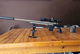 Howa 6.5 Creedmoor, Howa 6.5Creedmoor in MDT Oryx Chasis.  Fully ceracoted.  Included Warrior Full Silencer with Competition break and barrel tuner.  Also has a extra warrior muzzle break.  Comes with Redding Competition Bushing Die set and 200 Lapua cases.  Contact me for more info.  
