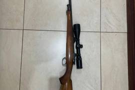 Musgrave .243 Winchester K98., Well looked after .243 with 3 x 9 x 40 Scope. No bumps or scratches. Original Bloemfontein Musgrave. The price includes the rifle and the scope. 