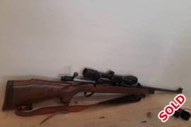 sako deluxe 270, This rifle is in excellent and mint condition with only about 40 rounds through it,(all inspections welcome).Fitted Bushnell scope as per photos.