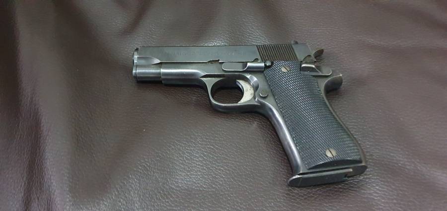 STAR 9MM Pistol, STAR 9mm Pistol in good condition with 1 x magazine.