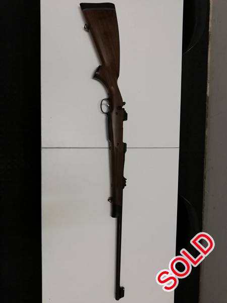 CZ550 Lux 375 H&H as new for sale, Firearm has shot only 7 shots, as new condition. On dealer stock. 