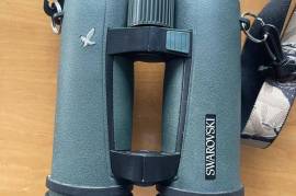 Swarovski EL 10x42 range, Swarovski 10x42 rangefinder binoculars. Was recently serviced by Swarovski factory. Mechanically 100% Lenses scratch free