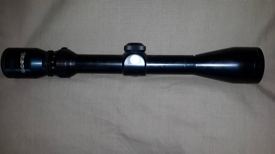 tasco 3-9x40 scope, Selling tasco 3-9x40 scope bought new mounted on 1 rifle for many years very well looked after, replaced with bigger magnification.excl postage.