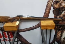 .270 bruno, Beutifull  rifle barely used was R22000 now R17900
left handed in excellent  condition 

 