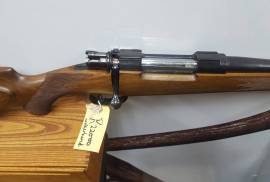 .270 bruno, Beutifull  rifle barely used was R22000 now R17900
left handed in excellent  condition 

 