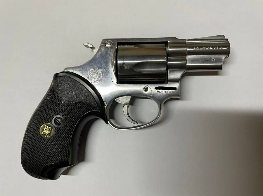 Taurus.38Special snub nose revolver including ammo, Taurus .38 Special