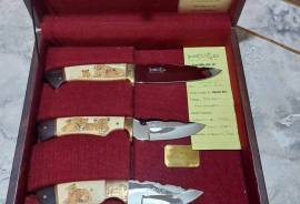 Mackrill Lion Knive Set, Brand new. Collectors item. Very rare.