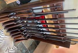 Bsa collection , Vintage bsa air rifles over 100 year old collection ! 
9 vintage Bsa air rifles a huge investment ! And a great collection all guns work 100% and shoot 100% pls whatsapp me for more details ! 