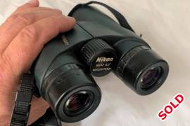 Nikon Monarch 8x42 DCF binoculars, Binoculars Nikon Monarch 8x42 DCF are very suitable for low light conditions observation. Therefore they are meant for hunting, nautics sports, bird watching and nature observation. The image is because of high quality multilayer lens coating, sharp and very bright. Binoculars are also designed to be water resistant as well as shock resistant and written to the skin of those who wear glasses.