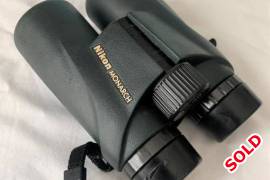 Nikon Monarch 8x42 DCF binoculars, Binoculars Nikon Monarch 8x42 DCF are very suitable for low light conditions observation. Therefore they are meant for hunting, nautics sports, bird watching and nature observation. The image is because of high quality multilayer lens coating, sharp and very bright. Binoculars are also designed to be water resistant as well as shock resistant and written to the skin of those who wear glasses.