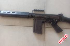 FN FAL, R 23,000.00