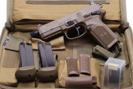 FNH .45 Auto, FNX-45 Tactical, FNH .45 Auto, FNX-45 Tactical, 2 Magazines, Pistol, FDE
Brand new and on dealer stock