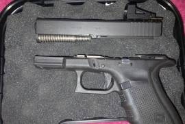 Glock 19 , Glock 19 gen 4 with a RMSC shield red dot sight 
red dot sight is brand new , the red dot alone cost R7500

The red dot has just been fitted and never used before 