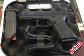 Glock 19 Gen 5 FS, Glock 19 Gen 5 FS.(Sold)
In Original box with all accesories.
Daniels IWB Kydex holster included.
+- 300 rounds fired.

 