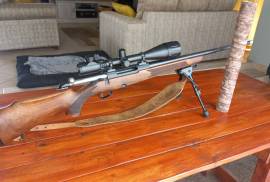 Tikka 25-06 Rem, Tikka 25-06 Rem Rifle, with overbarrel silencer, Bipod, sling, Bushnell 6-24x50 scope. Very Good condition. Excellent Rifle with excellent grouping.
contact me on 0769243071.