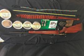 Custom Build Lee Enfield 303 No 4Mk3, Custom build Lee Enfield 303 with African Rosewood stock.

Includes Leupold 3-9 x 4mm Scope. Many loaded 180gr ammunition, +- 40 150gr bullets. Sholder sling, cleaning rod and boresnake.
 